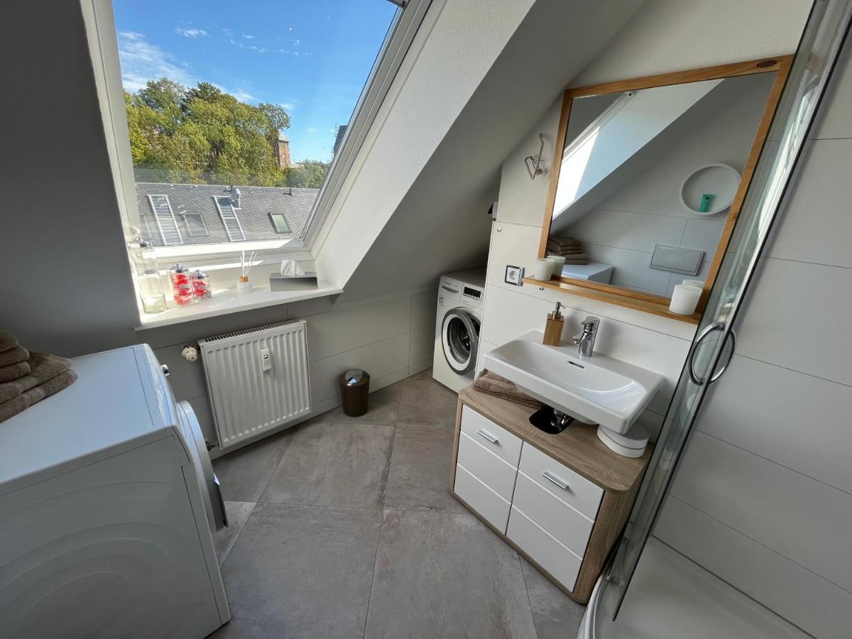 Attraktives Appartement Im Stadtzentrum Plauen Balkon Lift Exterior foto